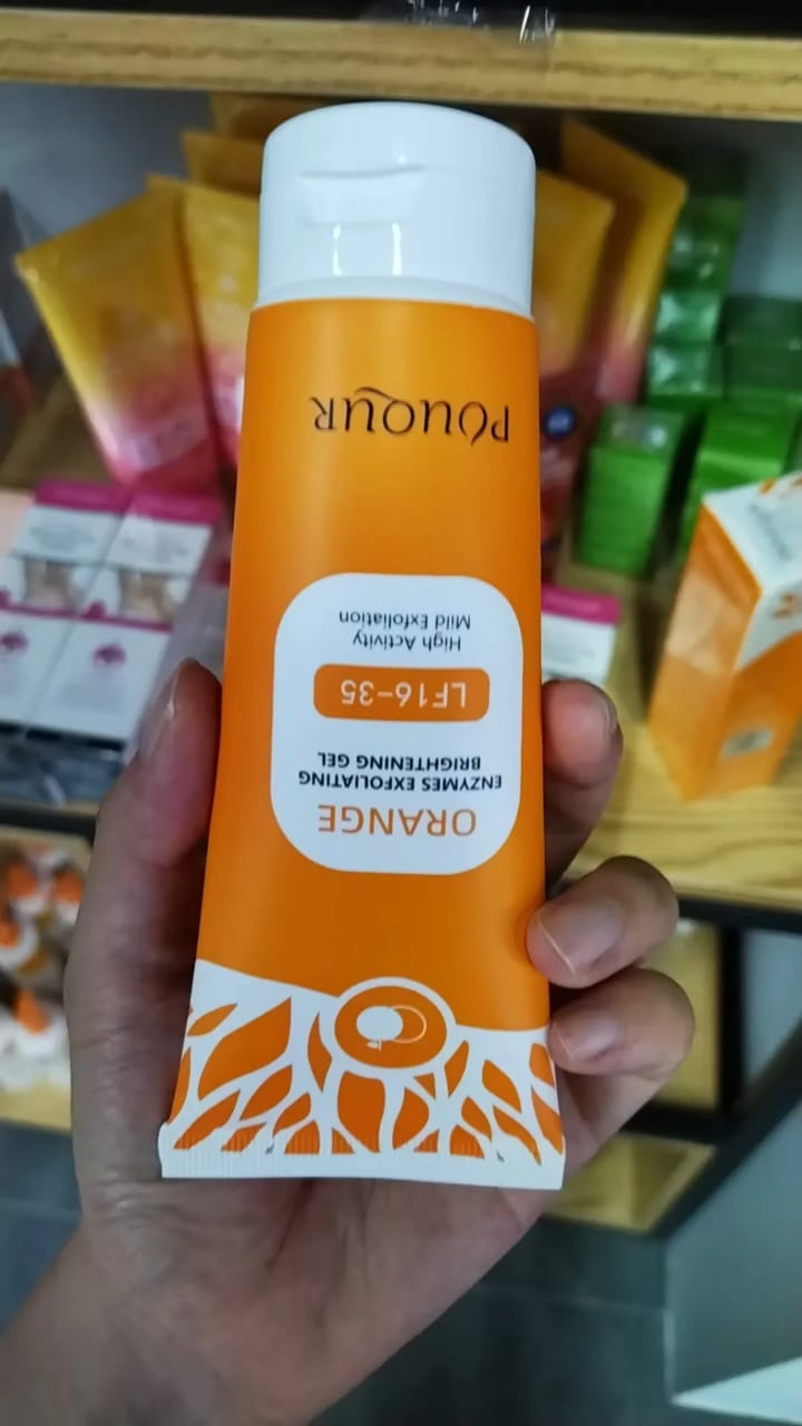 Orange Gel Exfoliant Éclaircissant